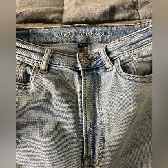 American Eagle highest rise mom jean - Picture 2 of 9